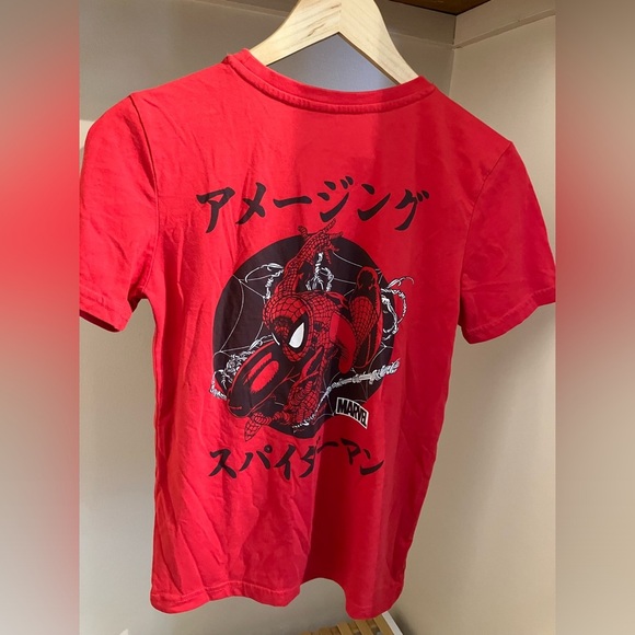 Spider-Man Themed Shirt - Picture 1 of 4